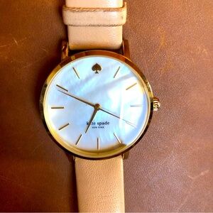 Kate Spade New York Metro Quartz watch tan leather strap MOP Face